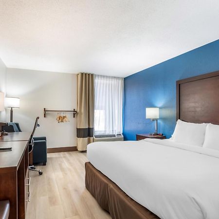 Comfort Inn Charlotte Airport Uptown Екстериор снимка