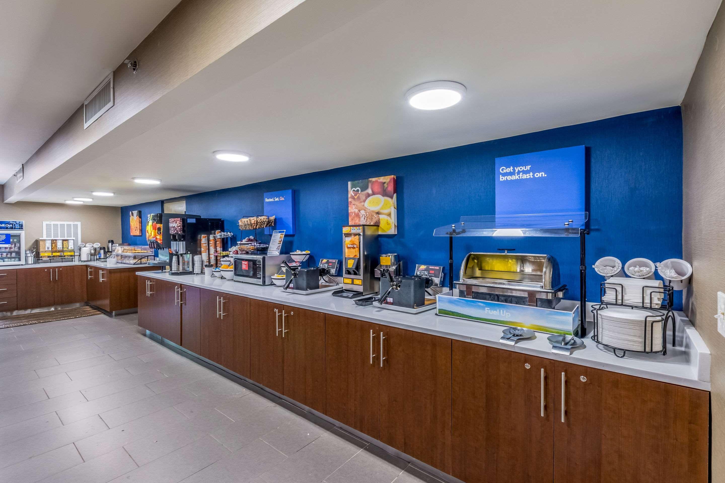 Comfort Inn Charlotte Airport Uptown Екстериор снимка