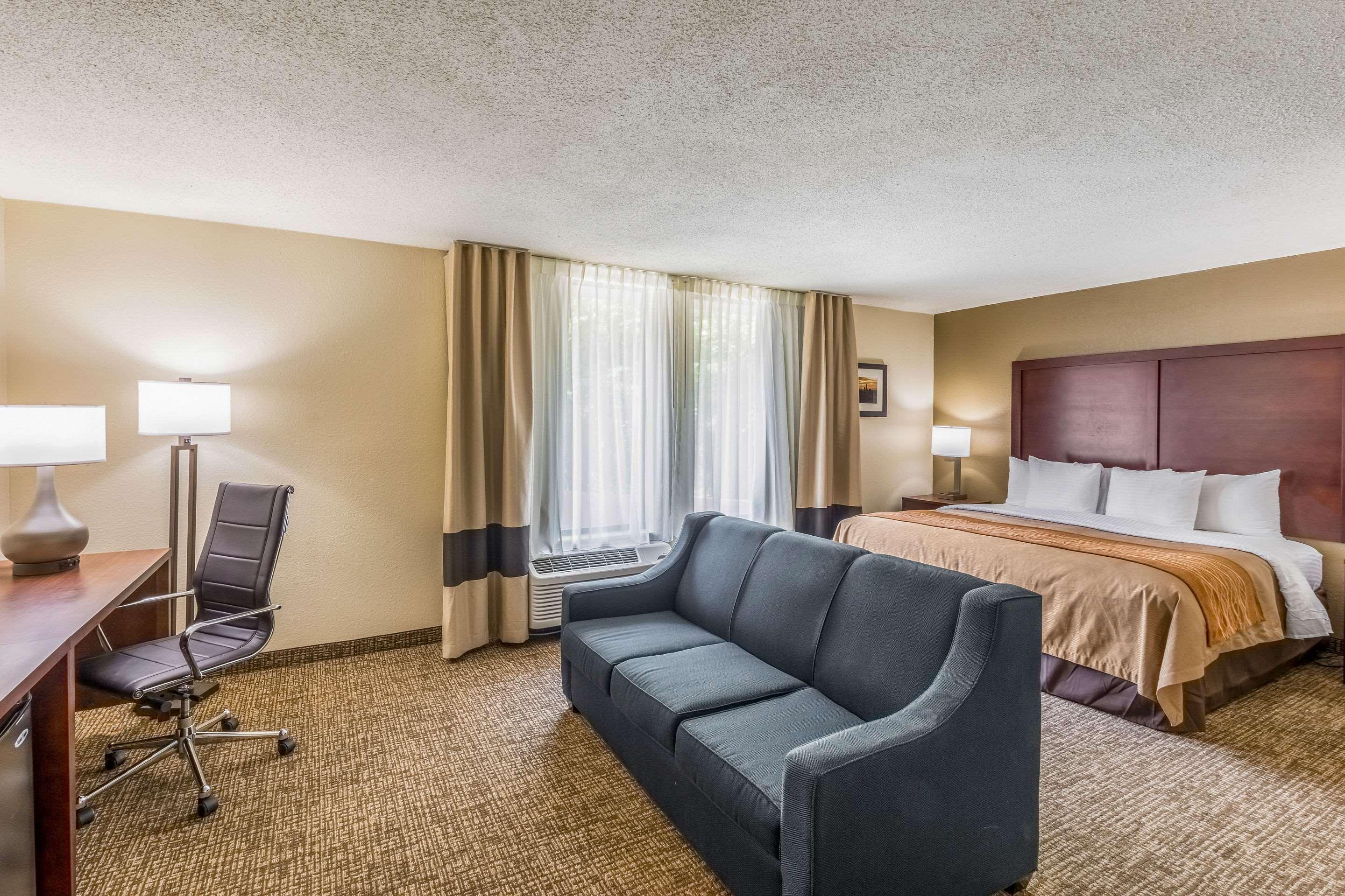 Comfort Inn Charlotte Airport Uptown Екстериор снимка