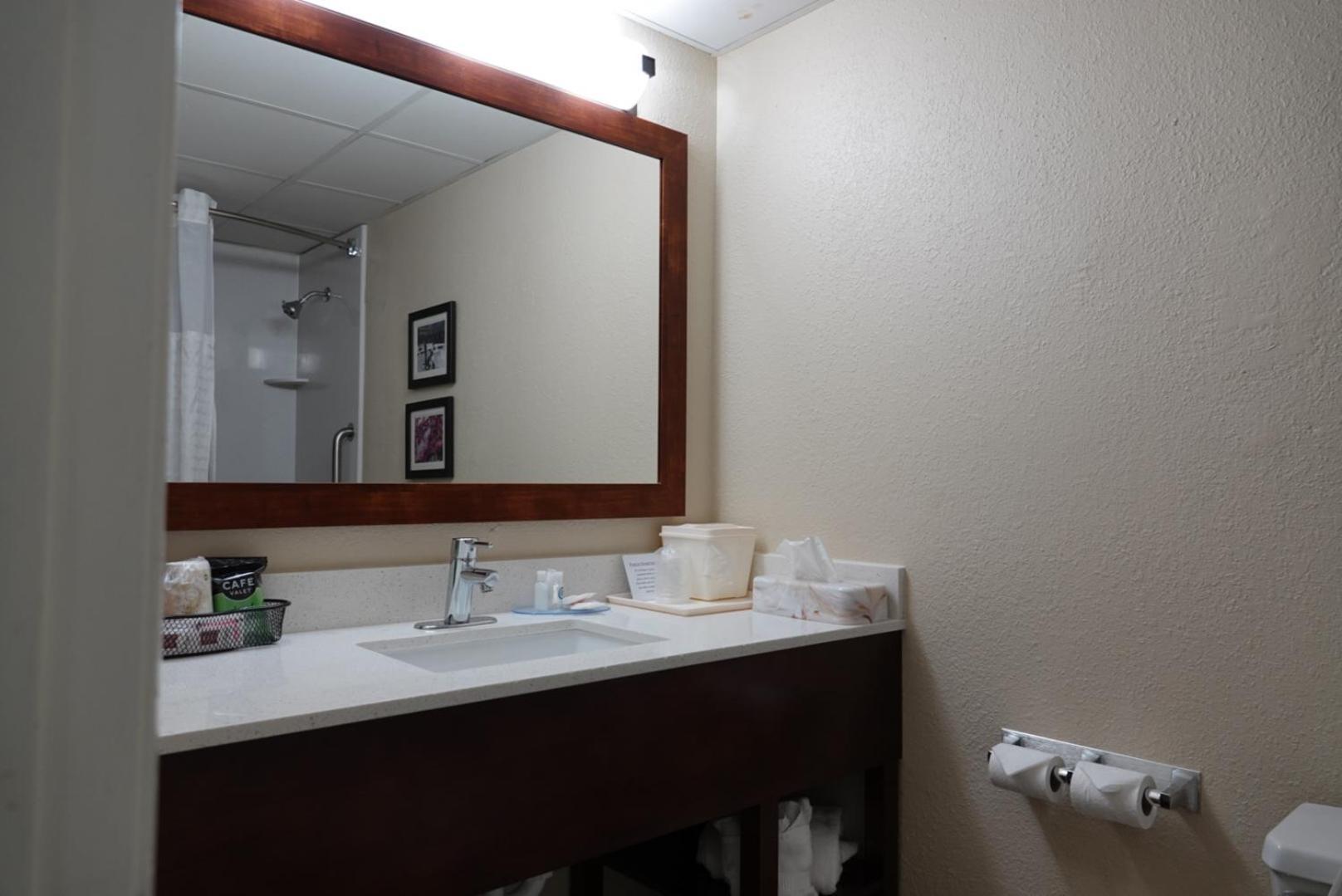 Comfort Inn Charlotte Airport Uptown Екстериор снимка