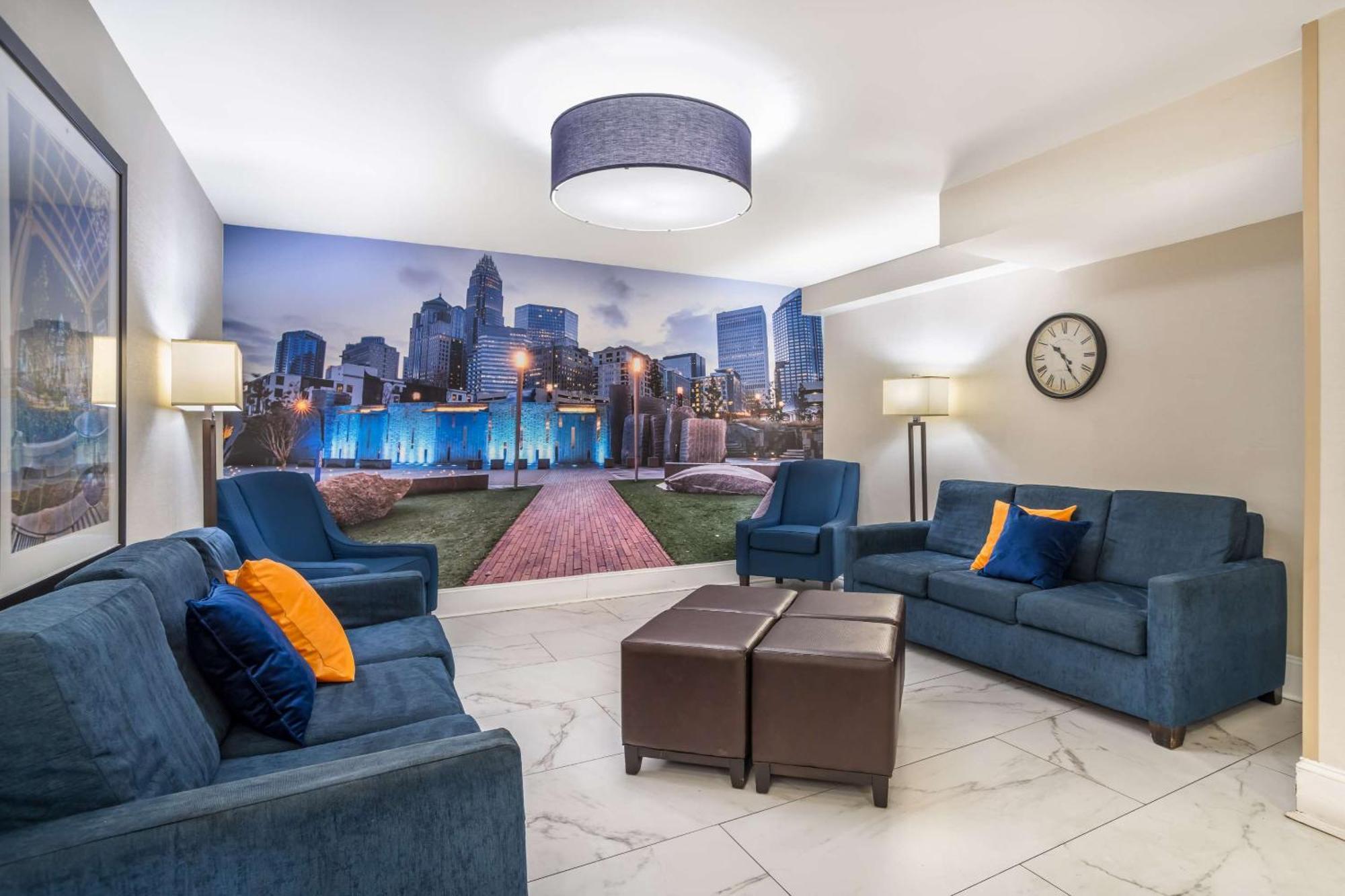 Comfort Inn Charlotte Airport Uptown Екстериор снимка